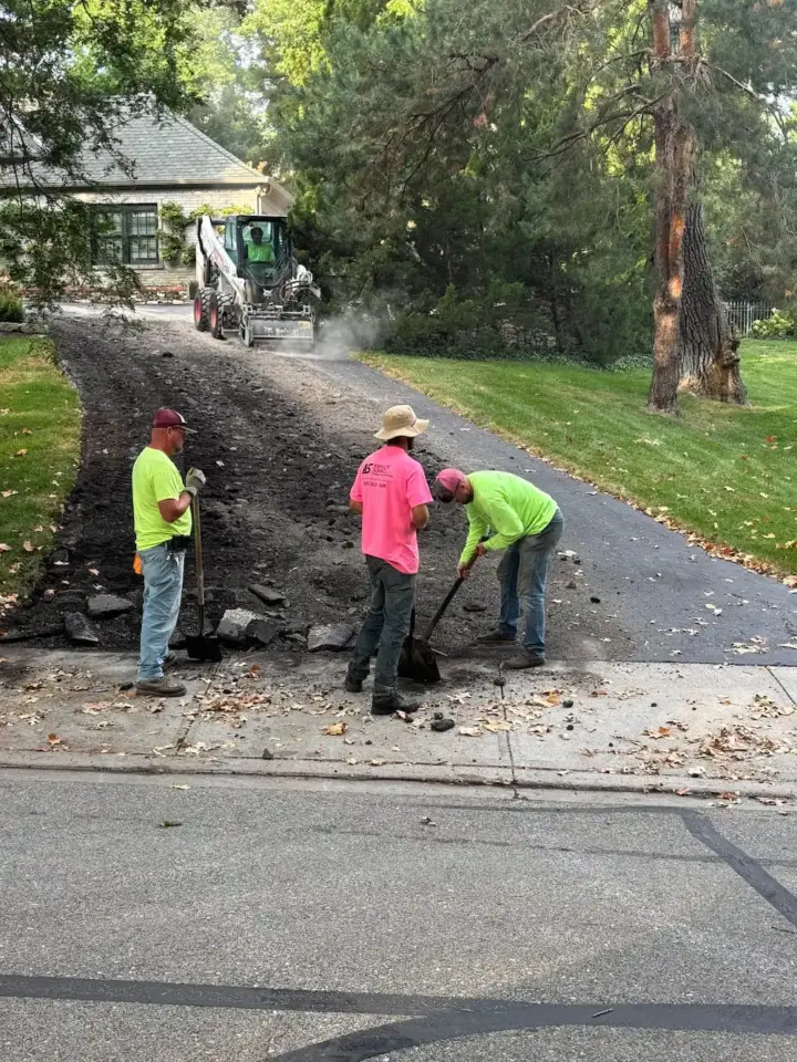 Driveway asphalt mill pave